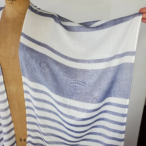 Isaac Mizrahi 72x44 Wrap Shawl Scarf Blue White Swim CoverUp Lightweight Stripe